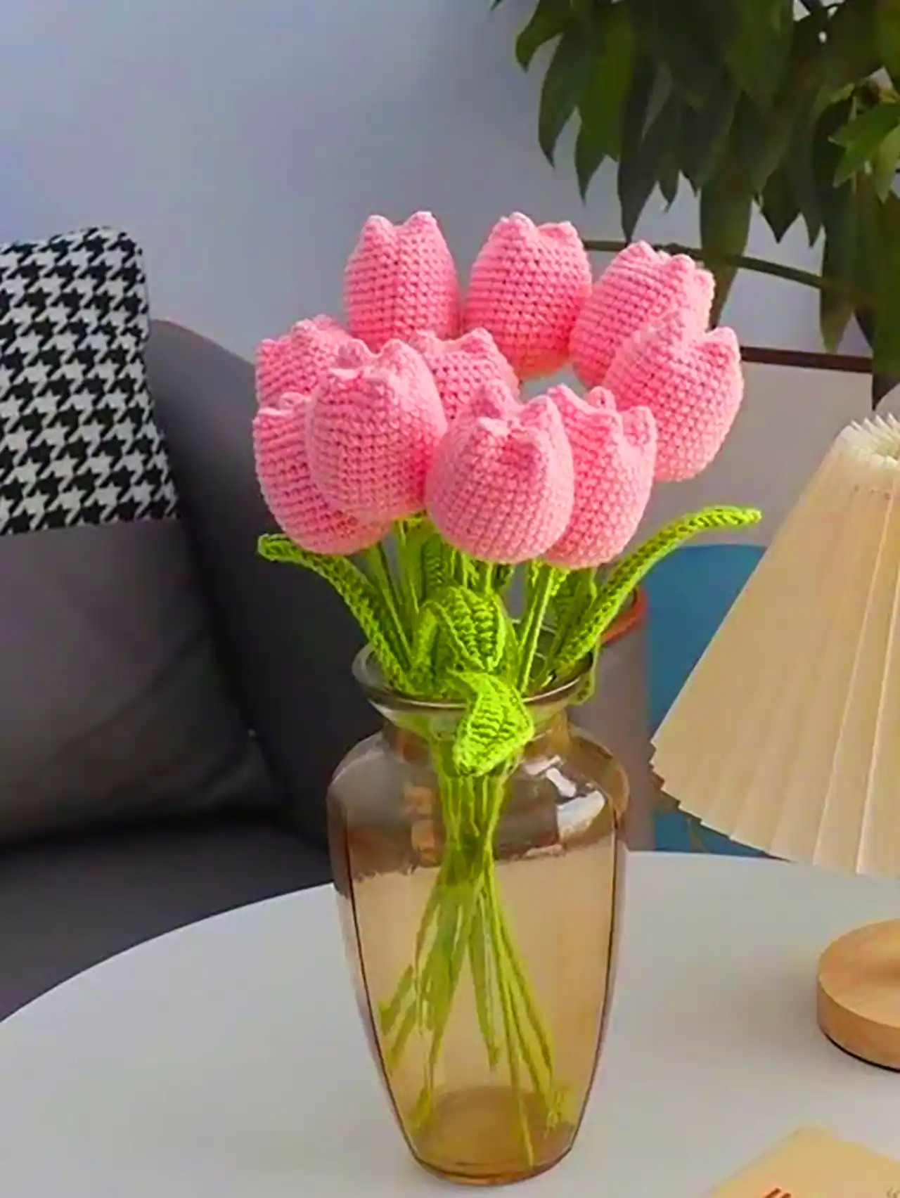 دسته گل فانتزی بافتنی