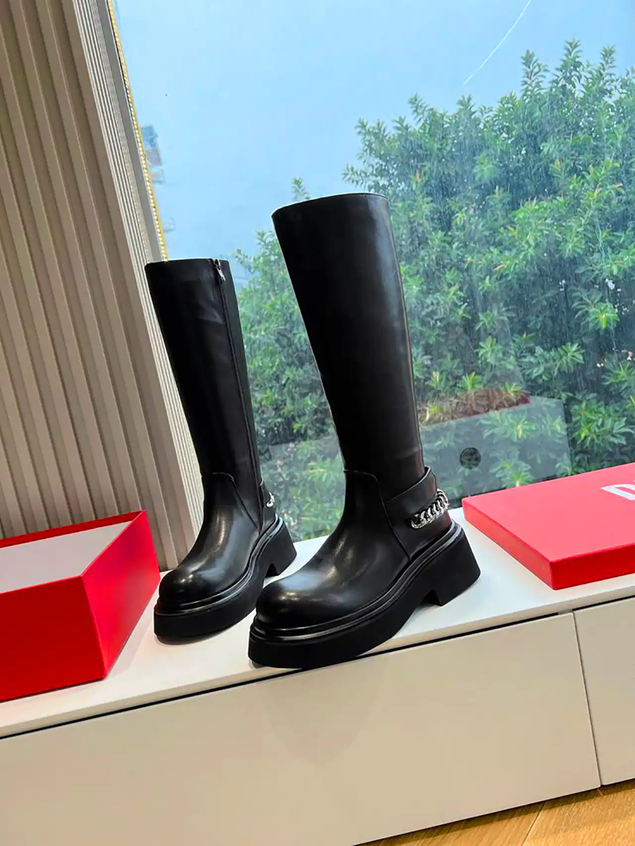 بوت چرم بلند زنانه