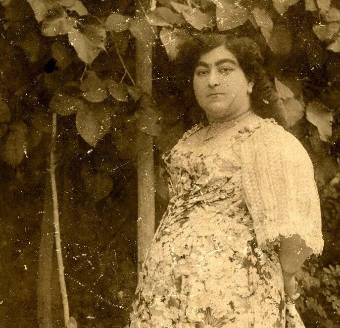 تاج‌السلطنه، نویسندۀ خاطرات