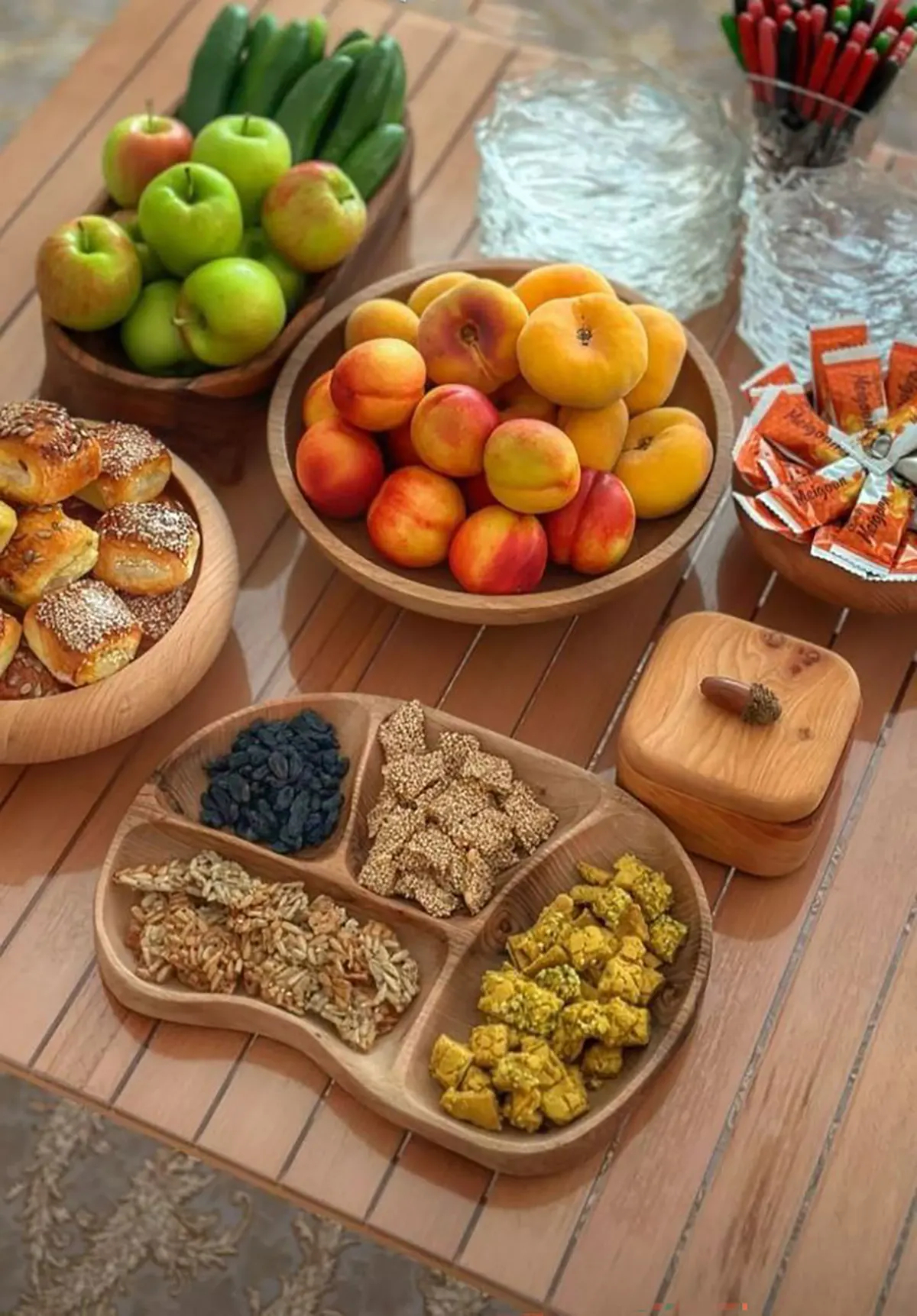 چیدمان میز پذیرایی