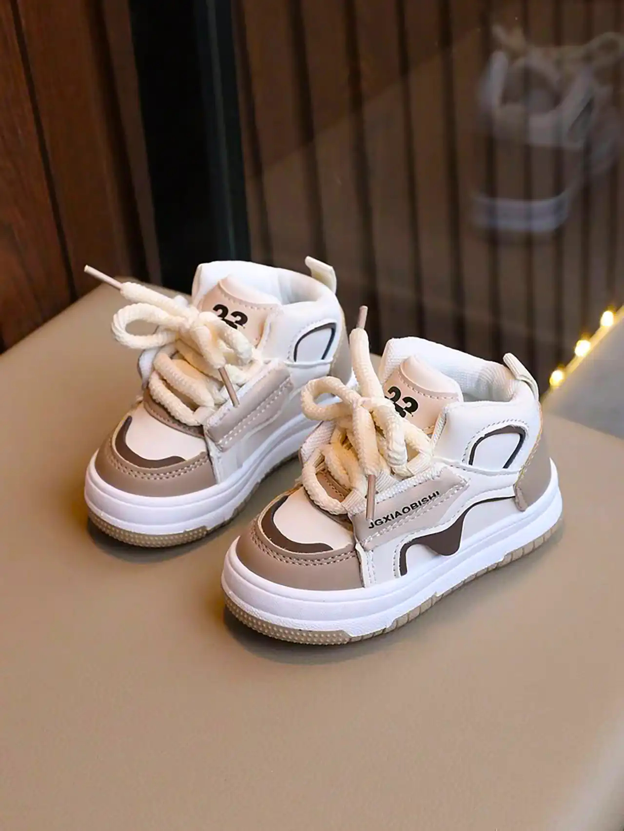 کتونی اسپرت بچگانه