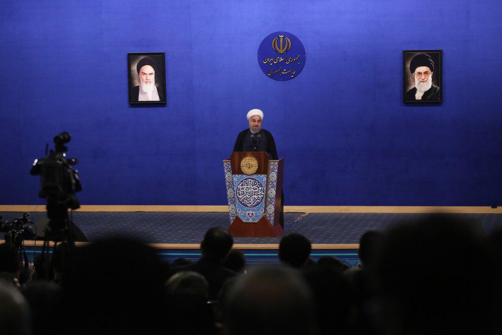 روحانی: چرا ناسزاگویی را انقلابیگری می‌دانیم