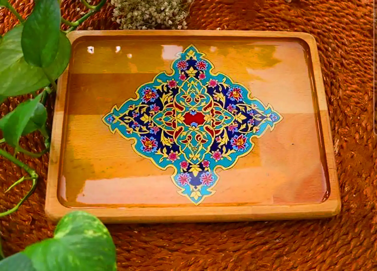 سینی چوبی با طرح اسلیمی 