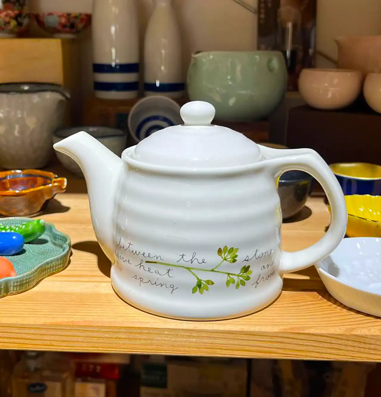 قوری طرحدار شیک