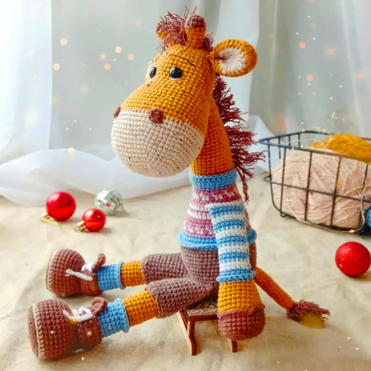 عروسک بافتنی زرافه دخترانه