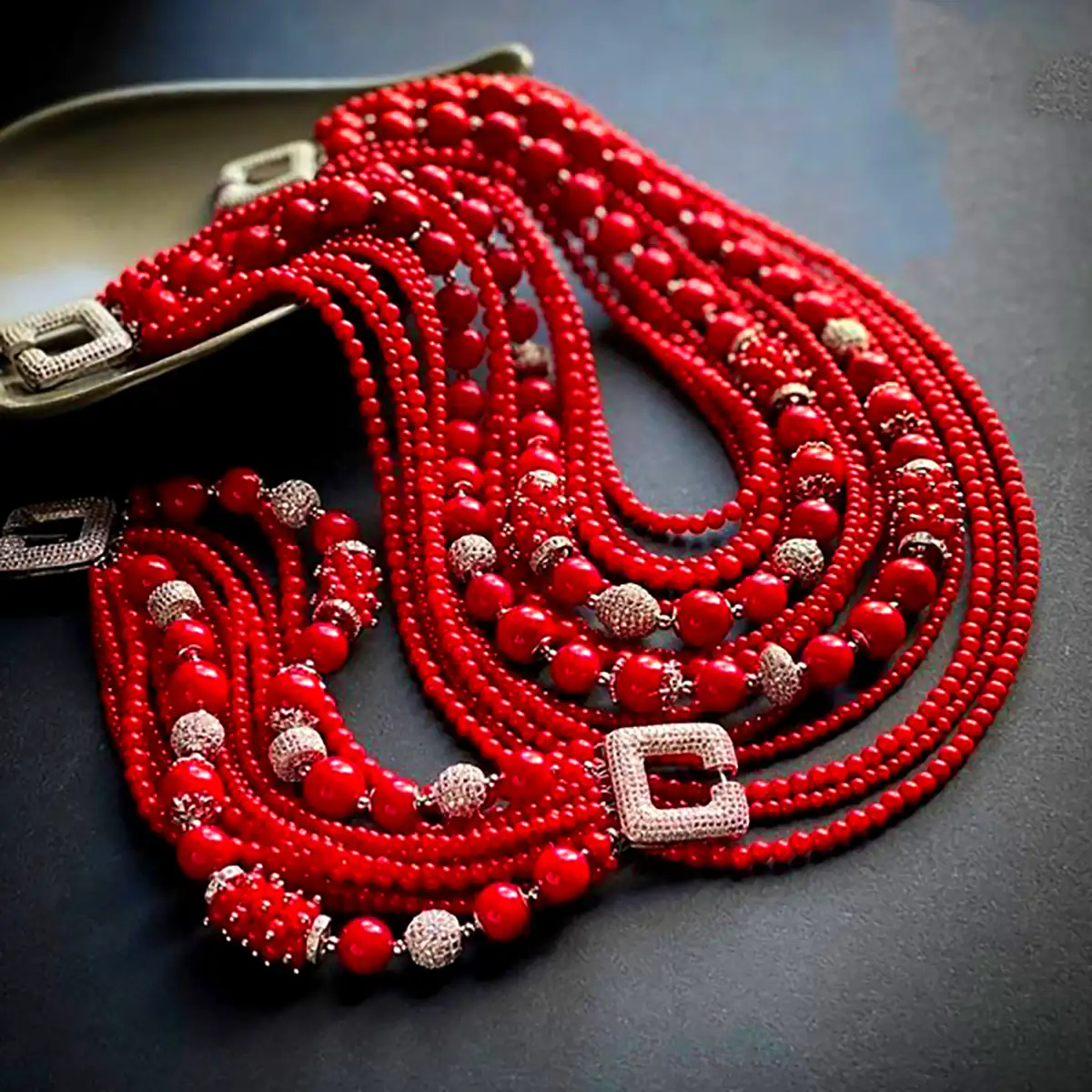 گردنبند مهره ای قرمز شیک