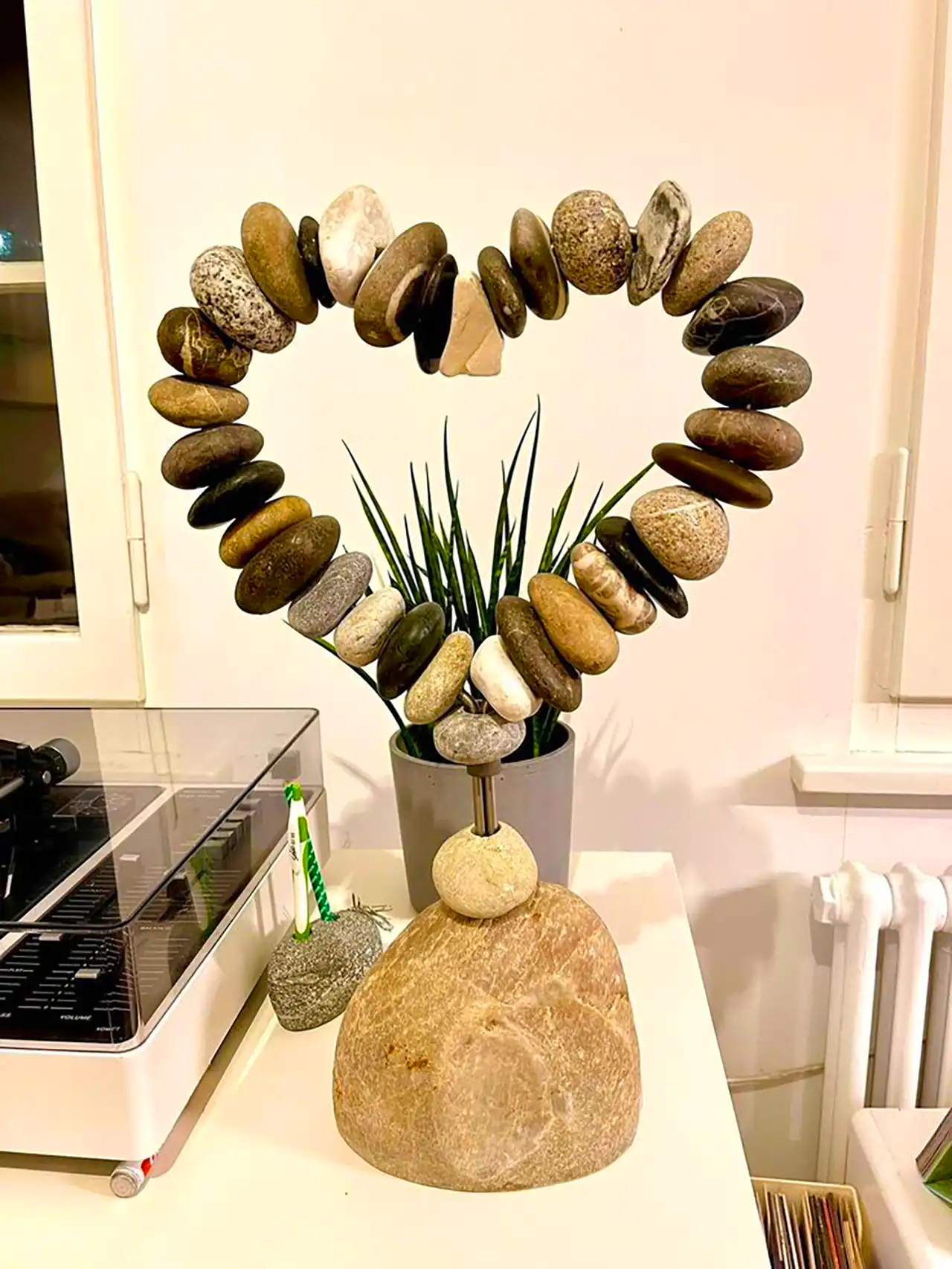 کاردستی هنری با سنگ رودخانه