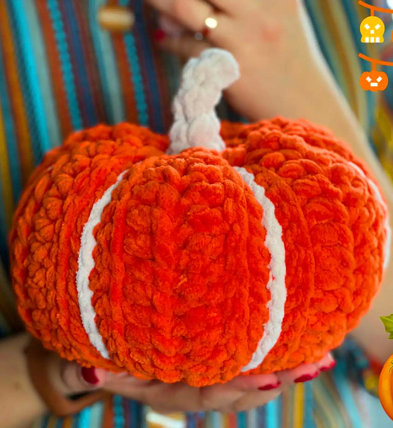 کوسن بافتنی طرح کدو تنبل