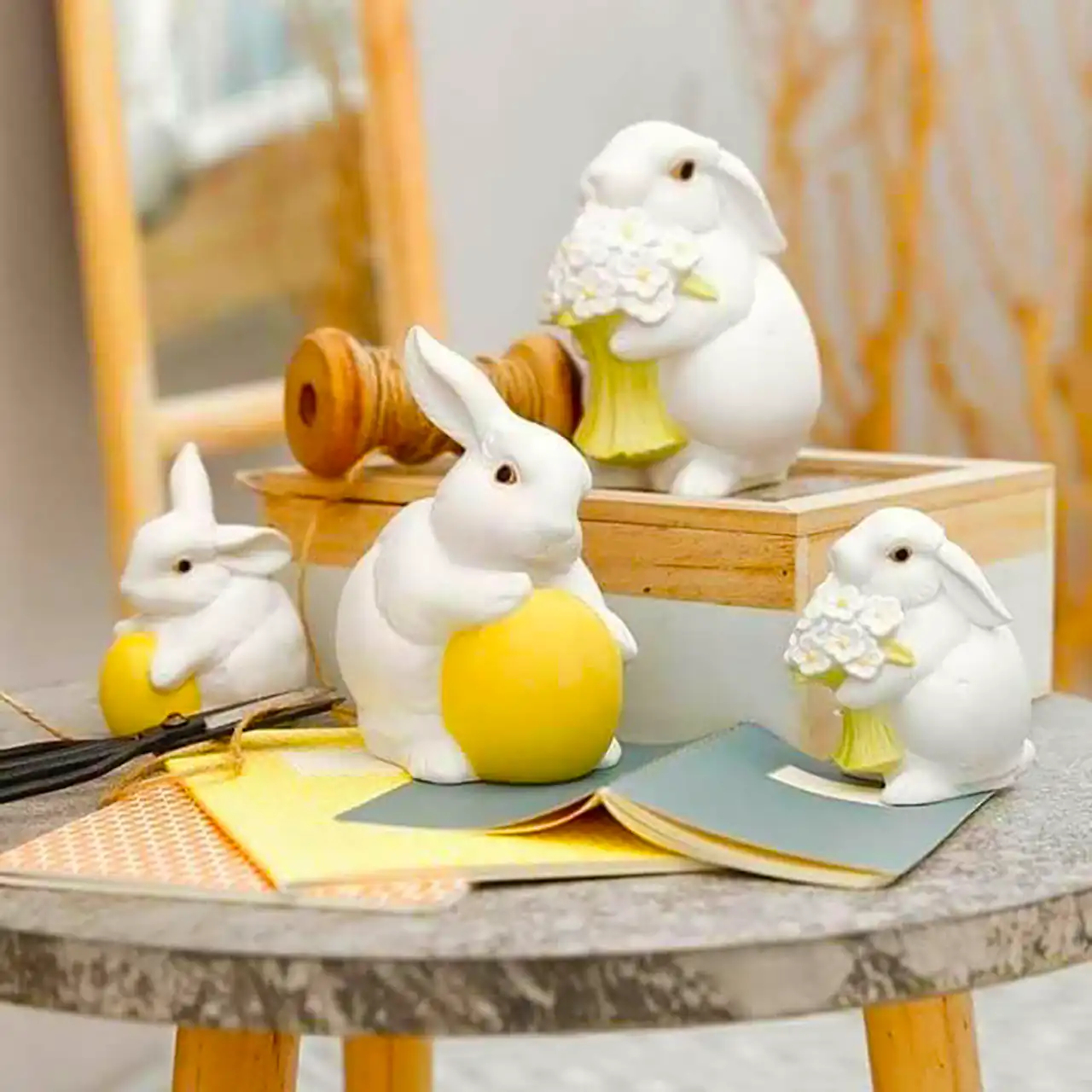 مجسمه خرگوش بازیگوش