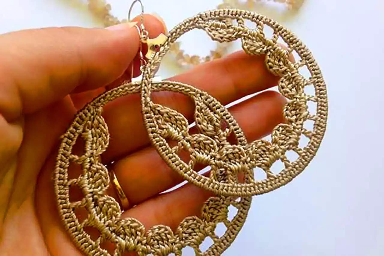 گوشواره دستساز زیبا