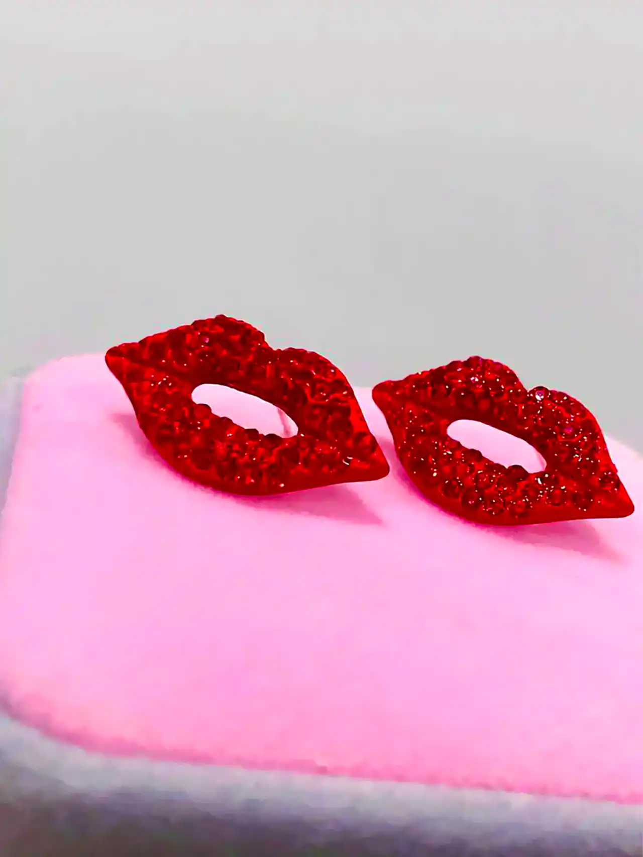 گوشواره طرح لب