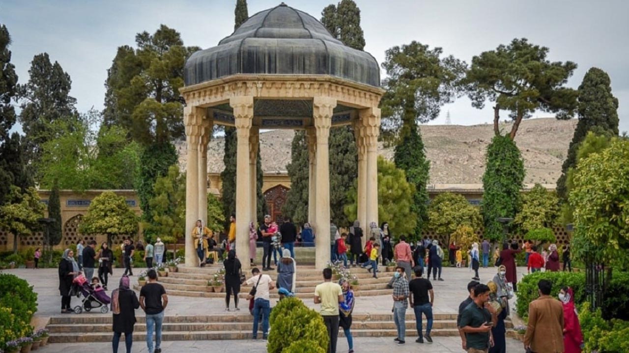 آرامگاه حافظ شیرازی ( حافظیه )