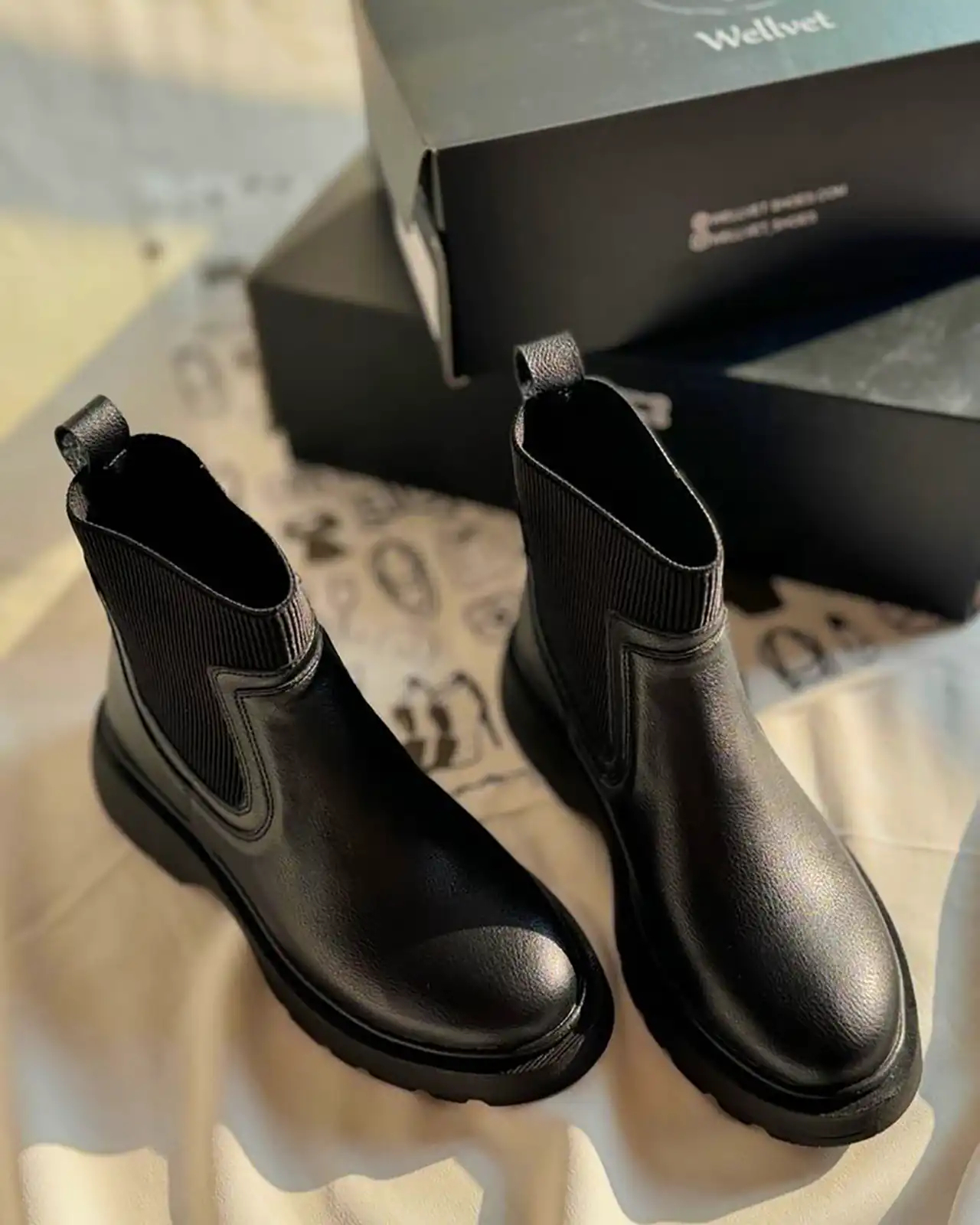 نیم بوت شیک زنانه