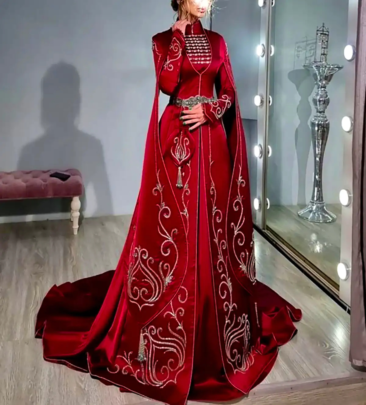 لباس شب باشکوه قرمز