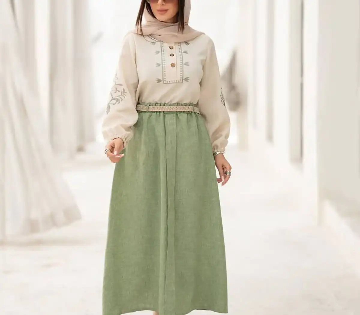 مانتو زنانه با طراحی مدرن