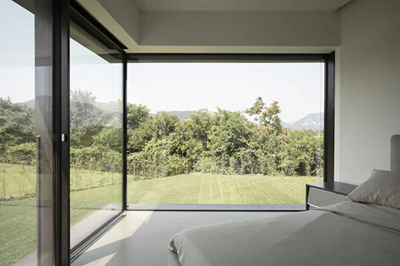 مدل پنجره بزرگ حال + زیباترین مدل های پنجره بزرگ برای حال و پذیرایی خانه