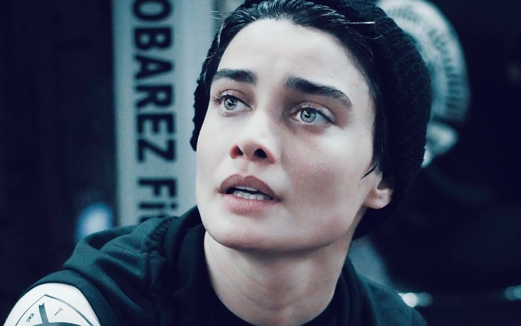 معرفی زیباترین بازیگران ایران؛ تینا آخوندتبار