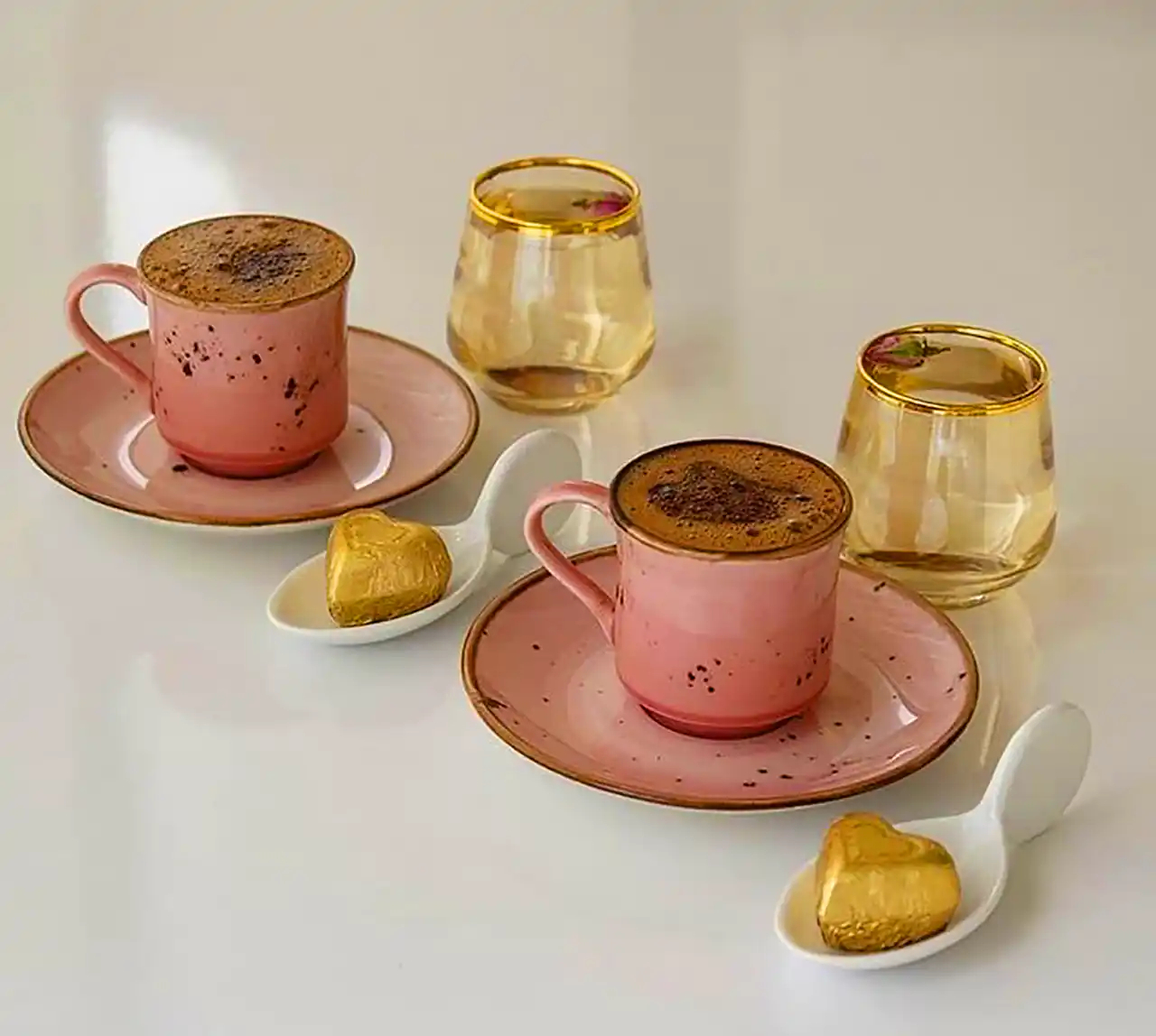 ماگ و زیرماگی سرامیکی