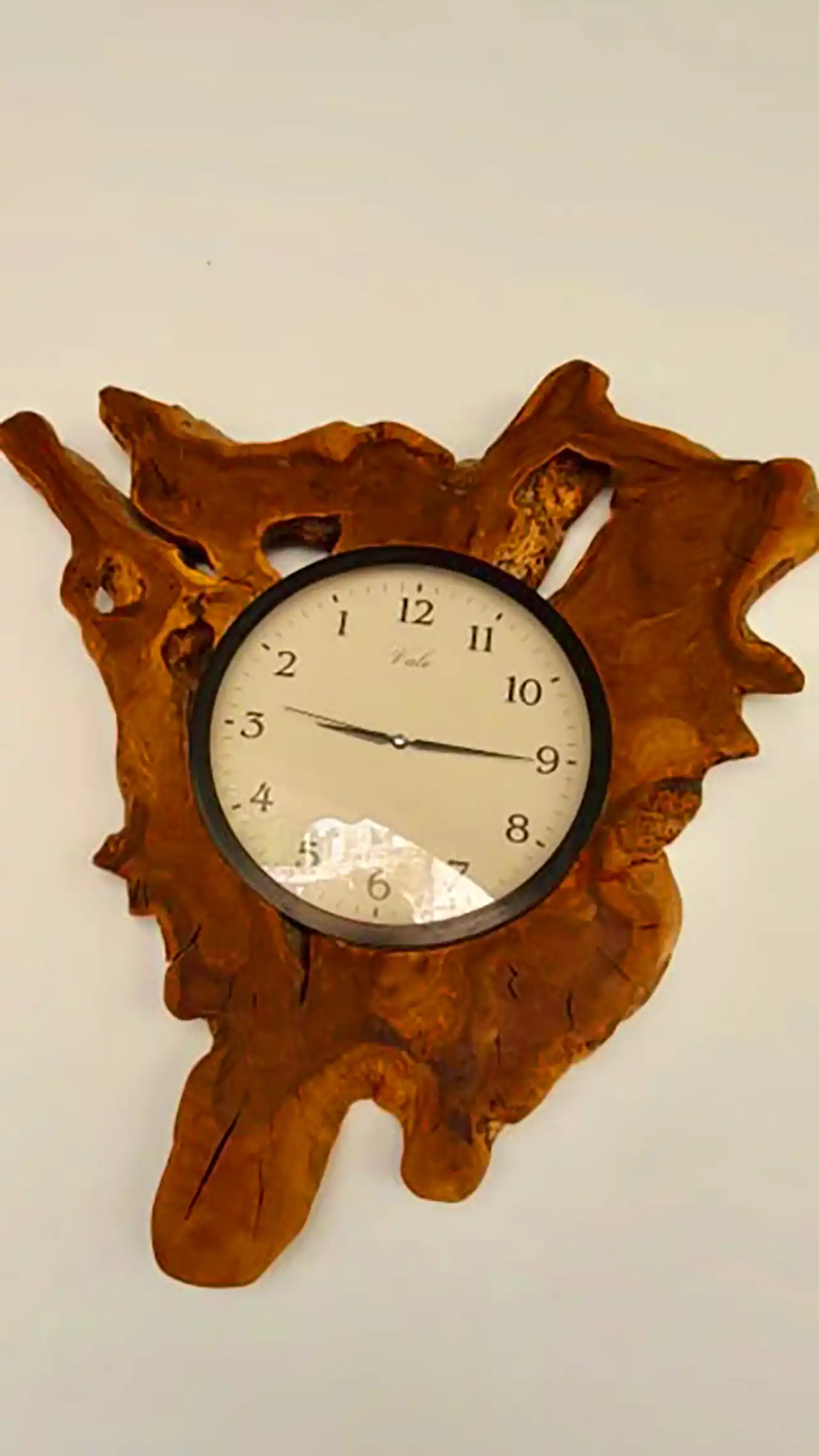 ساعت دیواری چوبی جدید