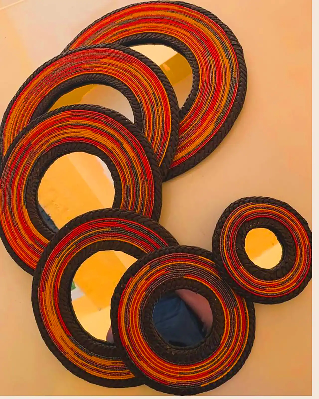 آینه دیواری دکوری