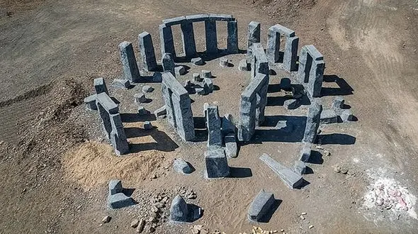 33 عکس شبیه سازی آثار تاریخی جهان در پارک ملل همدان