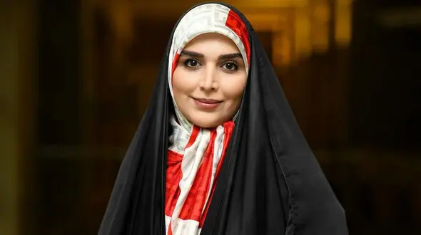 ذوق‌زدگی جذاب مژده لواسانی از پاسخ استوری فرهاد مجیدی ! / ممنون آقای همیشه محبوب آبی ! 