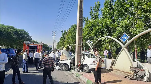 سمند از وسط نصف شد / تصادف در بوستان ولایت تهران + عکس