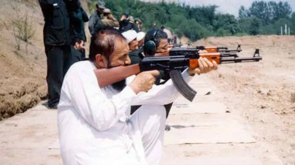 شرط‌بندی حلال آیت‌الله ایرانی ! + عکس