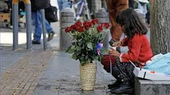 کودکان کار؛ قربانیان فقر و تعرض / معضلی که با جلسات و سخنرانی حل نمی شود