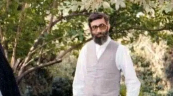 عکس؛ / سفر به ایام قدیم / «رهبر انقلاب» در یک سالگی در کنار برادر بزرگترشان /  سال 1319
