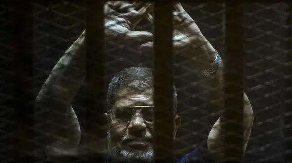  3 سال زندان برای محمد مرسی قطعی شد +عکس