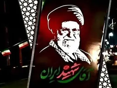 حضور سید احمد خمینی در مراسم تشییع آقای شهید ایران در تهران + عکس