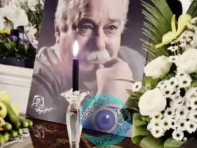 فیلم/ نگاهی به حال و هوای خانه محمد کاسبی قبل از مراسم خاکسپاری؛ چیدن میز عزا، روشن کردن شمع و حضور مهمانان در منزلی که چندین سال میزبان این بازیگر بود! / روحش شاد