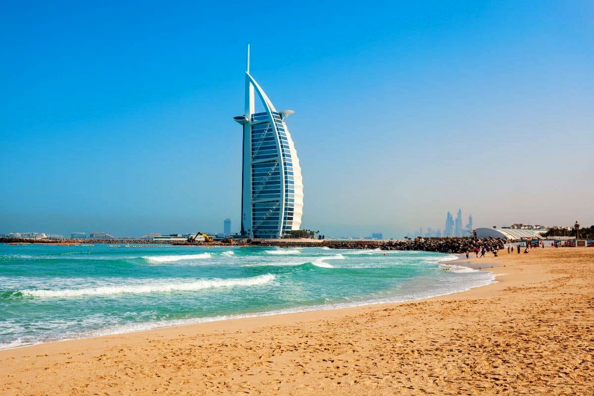 C:\Users\s62\OneDrive\تصاویر\burj-al-arab.jpg