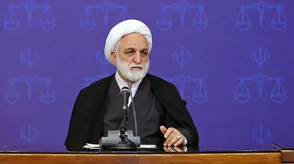 سقف پرداخت مبلغ پاداش‌ها به گزارشگران فساد مشخص شد/ فرار طاغوت از کشور ما یک عبرت تاریخی است