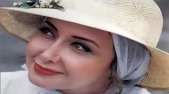 عکس جوانی کتایون ریاحی بلافاصله بعد عمل زیبایی بینی ! / تغییراتش را ببینید !