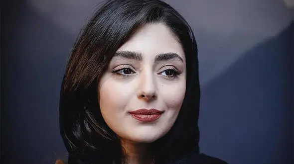 هستی مهدوی فر خانم بازیگر مشهور به ایران برگشت