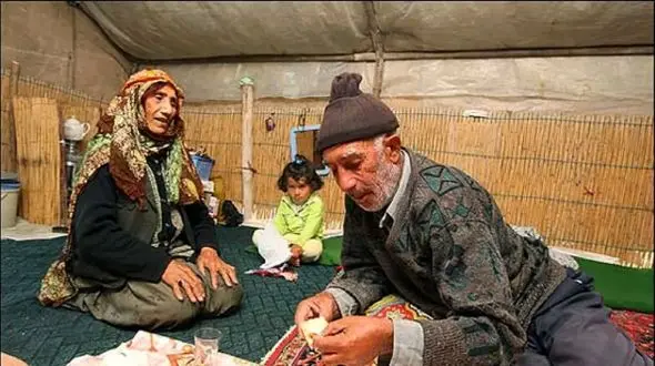 آواز اصیل؛ شاهنامه خوانی حماسی پیرمردبه سبک آوازخوانی + فیلم