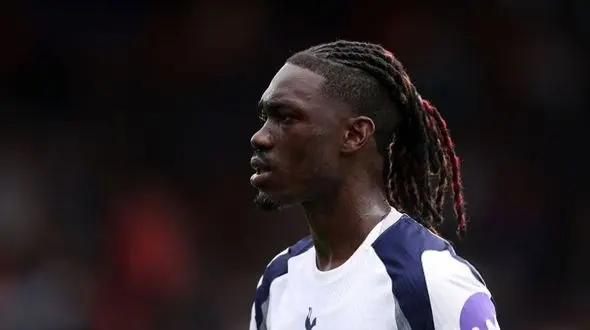 اعتراف ستاره لیگ برتری: برای مقابله با فشار روانی مواد مصرف کردم +عکس