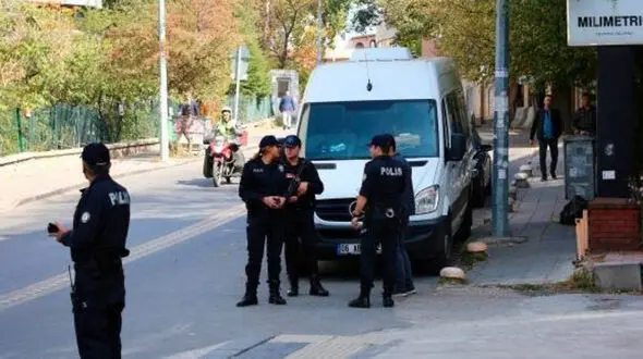 سفارت ایران در ترکیه پس از ادعای بمب‌گذاری + تصاویر 