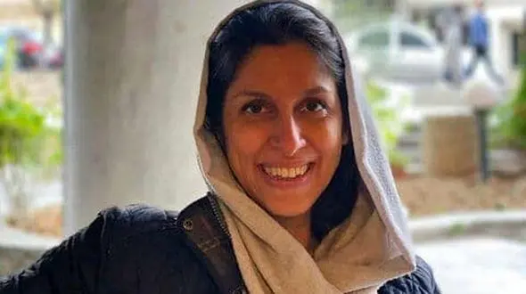 نازنین زاغری کیست؟