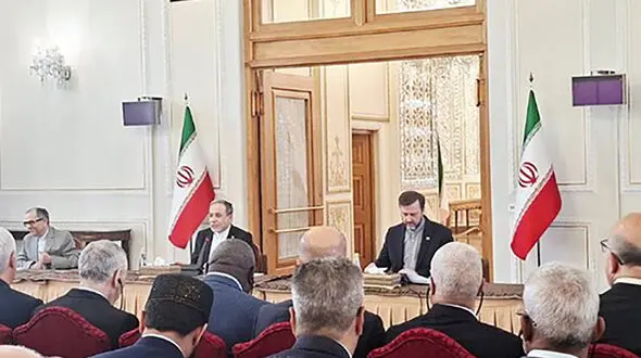 عراقچی: جنگ رسماً در تمام جبهه‌ها تمام شده/ هر حملهٔ اسرائیل به لبنان نقض تفاهم است