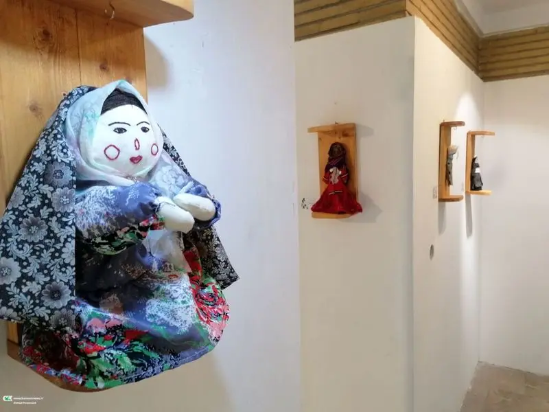 نمایشگاه عروسک های بومی (1)