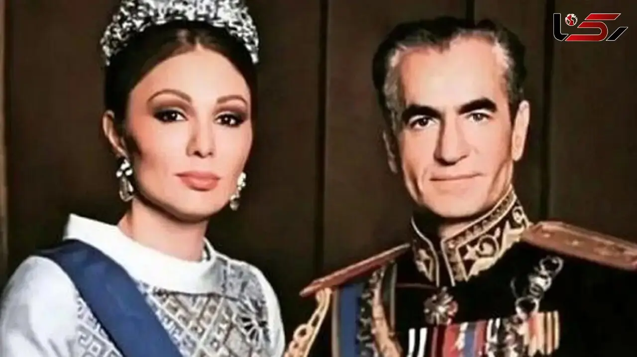 عکس / سفر در زمان / بوسه فرح هزار چهره بر مزار محمدرضا پهلوی در مصر /   سال 1387
