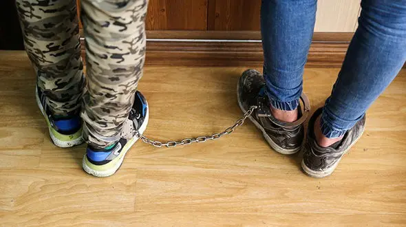 اعتراف  قاتلان سریالی 2 زن و 3 مرد اردبیلی / آنها پسرعمو هستند !