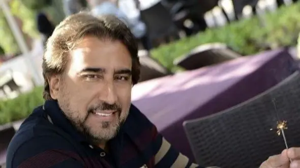 نگاه روز | محمود دینی بازیگر سریال آینه عبرت و دخترش