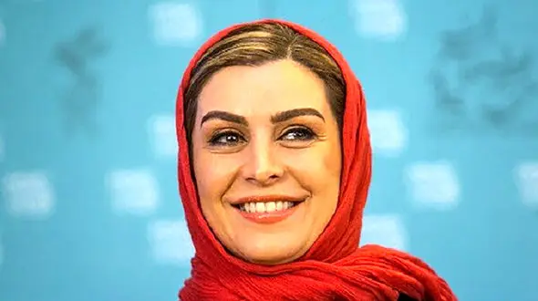 پرواز پسر مرحوم ماه چهره خلیلی در مراسم یادبود مادرش + فیلم