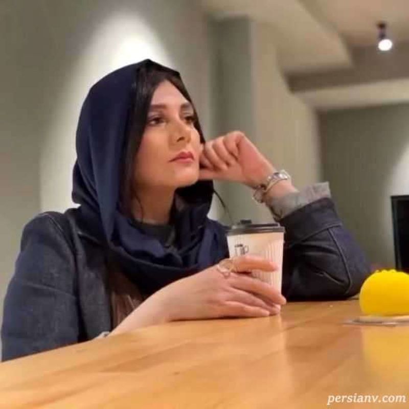 هنگامه قاضیانی و خواهرش