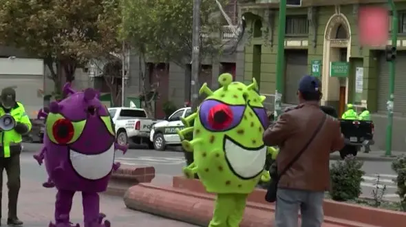 پرسه های پلیس های کرونا نما در شهر