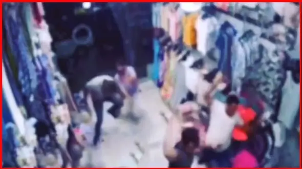 فیلم حمله اراذل اوباش قمه به دست پایتخت به یک بوتیک 